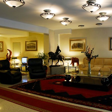 Windsor Suites Hotel Santiago del Cile Esterno foto